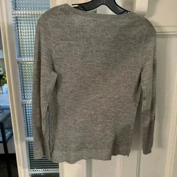 Diane Von Furstenberg women’s gray pullover sweater w/ lace overlay sz M - Picture 3 of 11